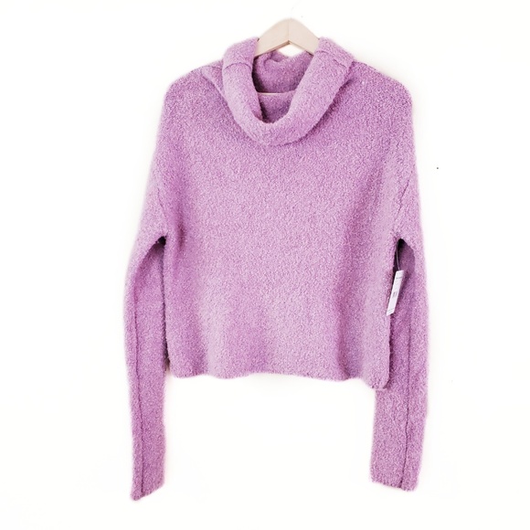Free People Sweaters - Free People // Cropped Lavender Cowl Neck Sweater